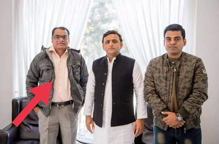 महेंद्र यादव और अखिलेश यादव की मुलाकात