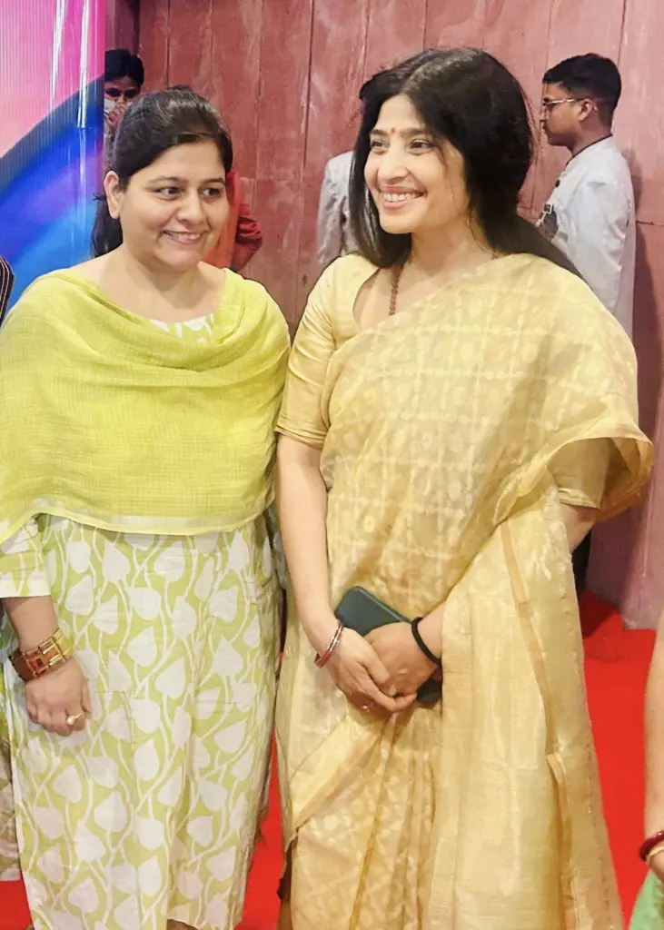 Nahid Lari Khan with Dimple Yadav.