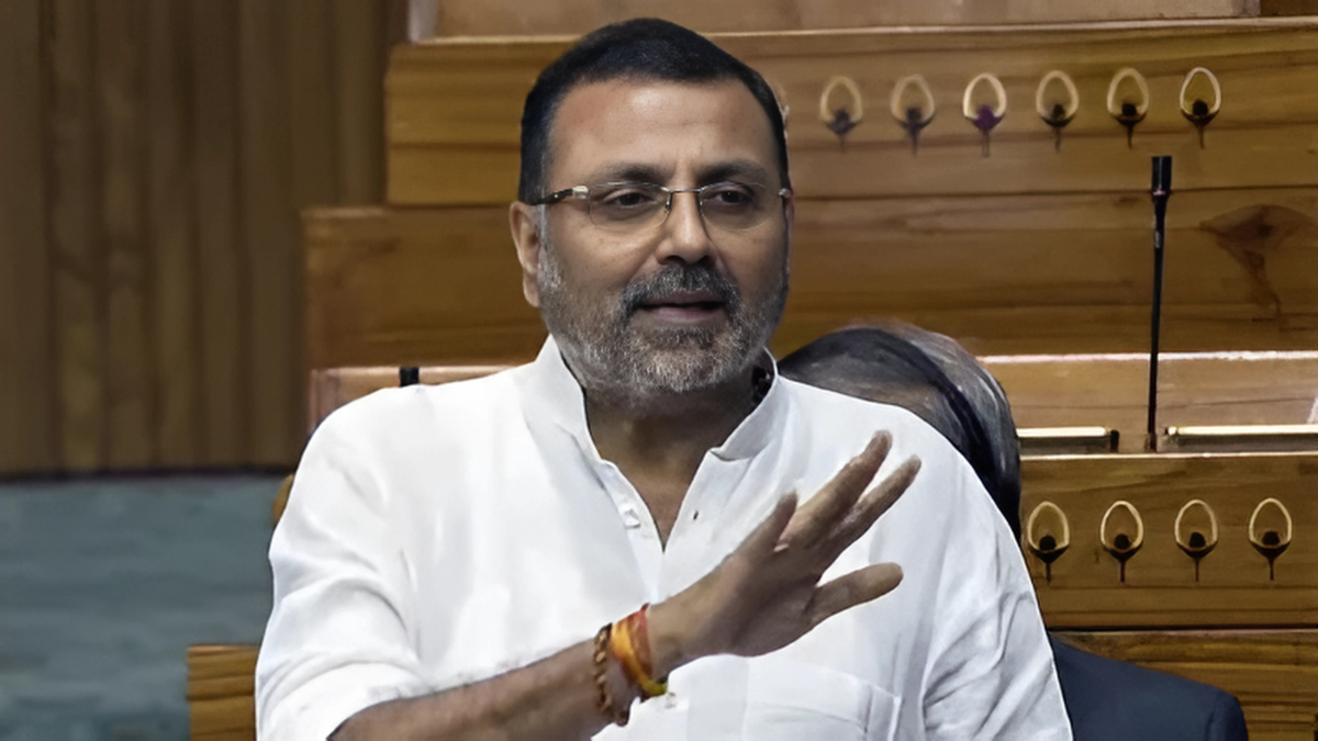 SC पर बयानबाज़ी