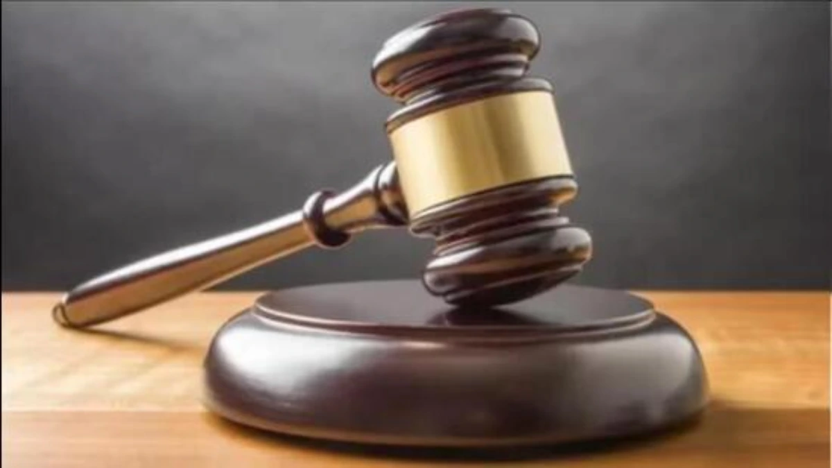 अपनी मर्ज़ी से शादी करने वालों को