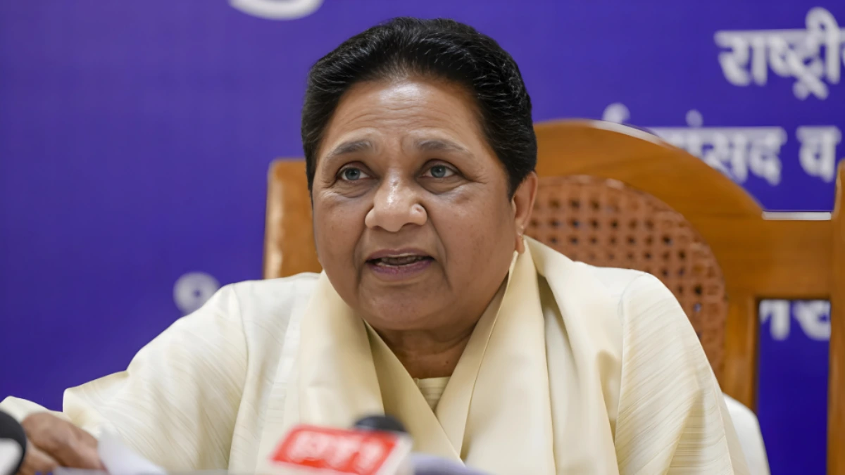 कांग्रेस के अधिवेशन पर मायावती का हमला