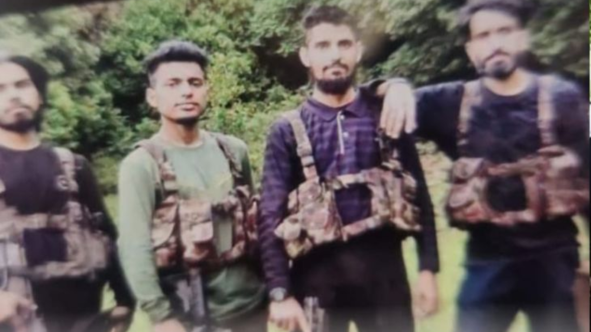 पहलगाम में बेगुनाहों का क़त्ल