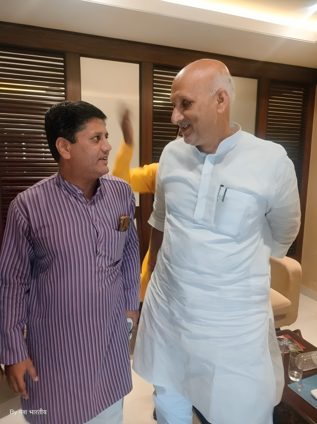 यश भारतीय, प्रोफेसर चंद्रशेखर यादव जी के साथ