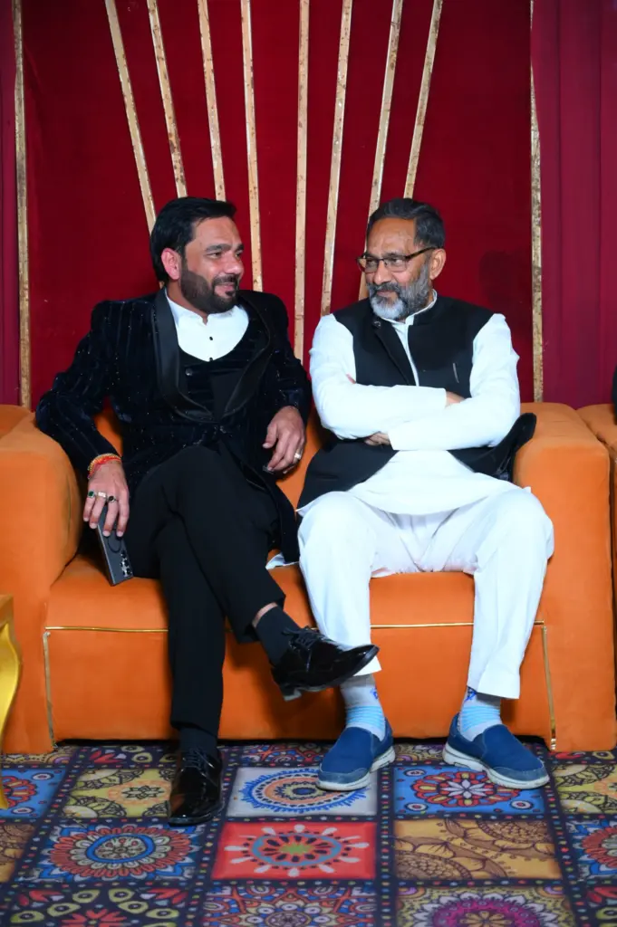 राजकुमार भाटी अधिवक्ता विपिन नगर के साथ