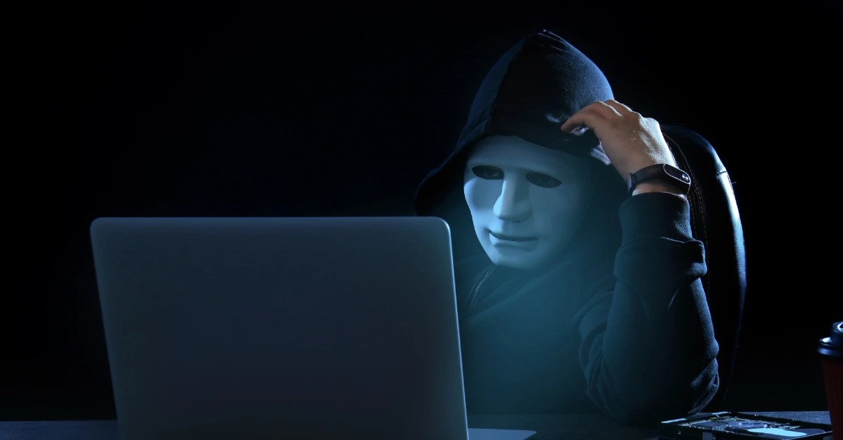 विदेशो से महंगे गिफ्ट के लालच में आकर लाखो गवां रहे हैं भारतीय