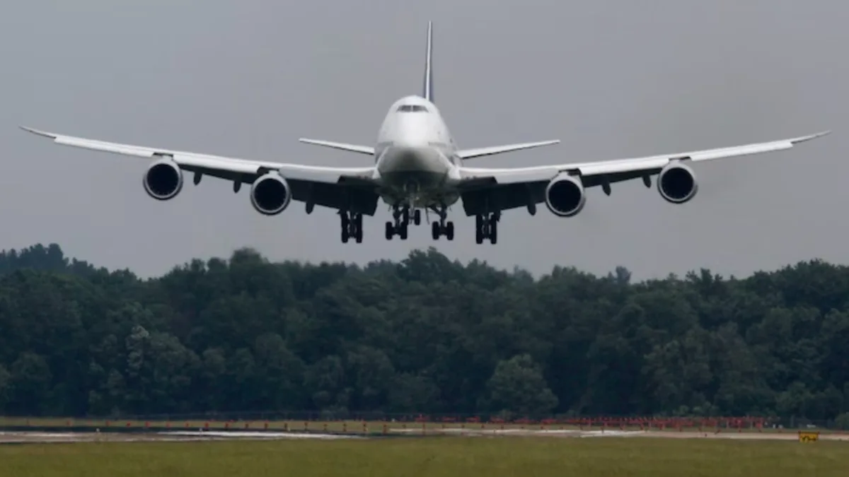 बम की धमकी से लौटी लुफ्थांसा फ्लाइट