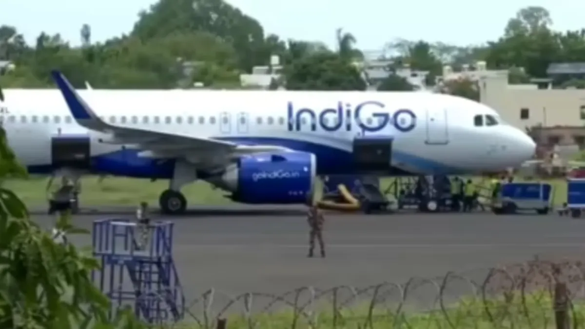 मस्कट दिल्ली फ्लाइट में बम की सूचना से हड़कंप