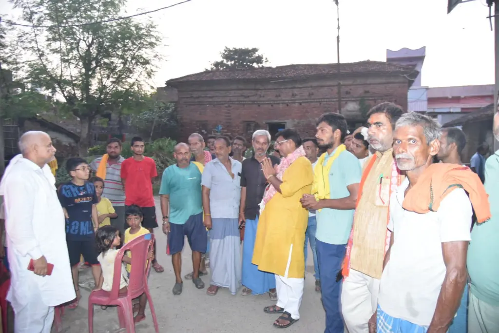 Kumar Shailendra meet with Peoples.