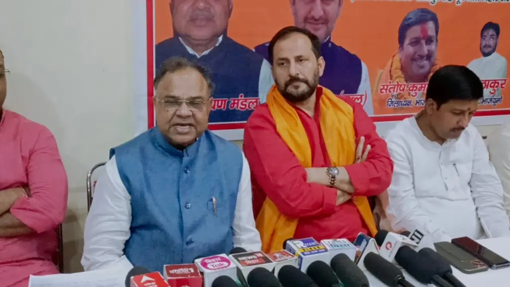 Ram Narayan Mandal is with Neeraj Kumar Bablu