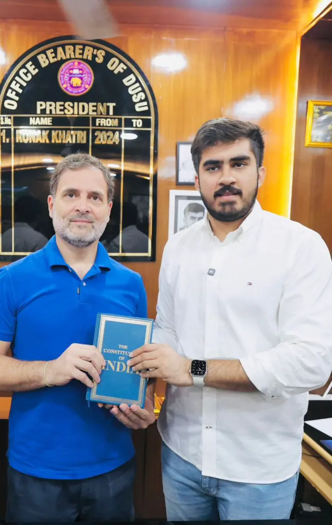 Ronak Khatri with Rahul Gandhi, discussing student and youth issues.
