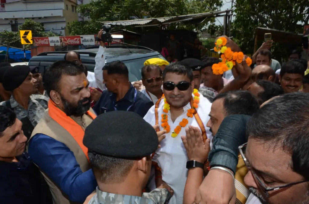 Siddharth Saurav met with Deputy Chief Minister Samrat Choudhary.