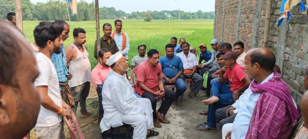 Abidur Rahman interacting with the people.
