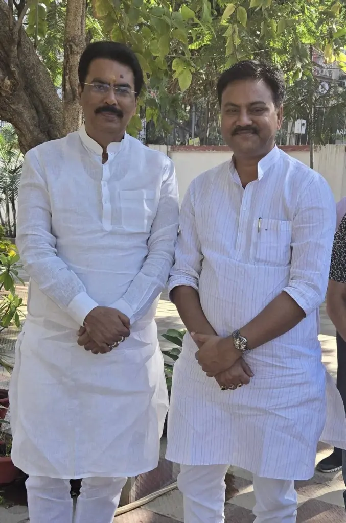 Dr. Arun Kumar Singh is with MLA Sanjay Saraogi