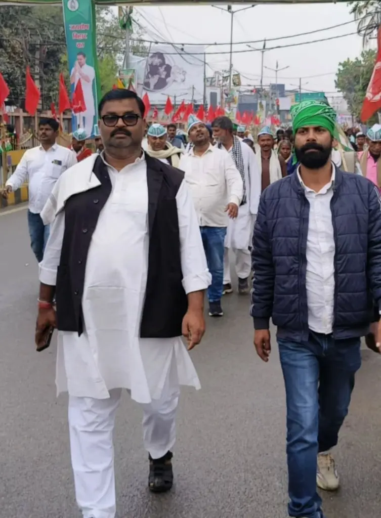 Prashant-Kumar-protesting-on-the-streets-over-farmers-and-public-issues