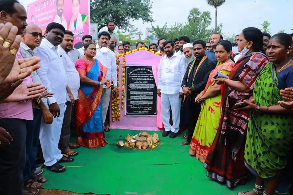 Badugula Lingaiah Yadav inaugurates a local development work
