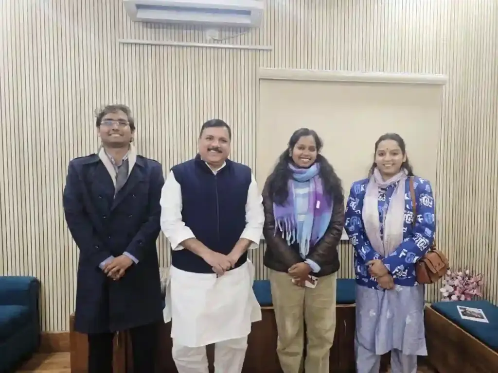 Priyanka Bharti with Sanjay Singh